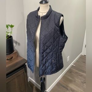 Like New Vest in black. Women’s size XL